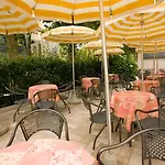 Aparthotel Lily
